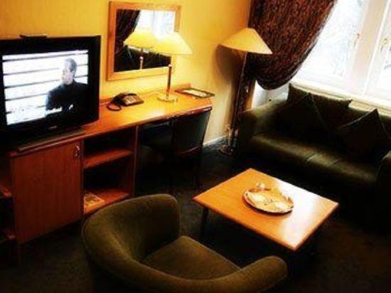 Barclay Hotel ตาร์ตู ภายนอก รูปภาพ